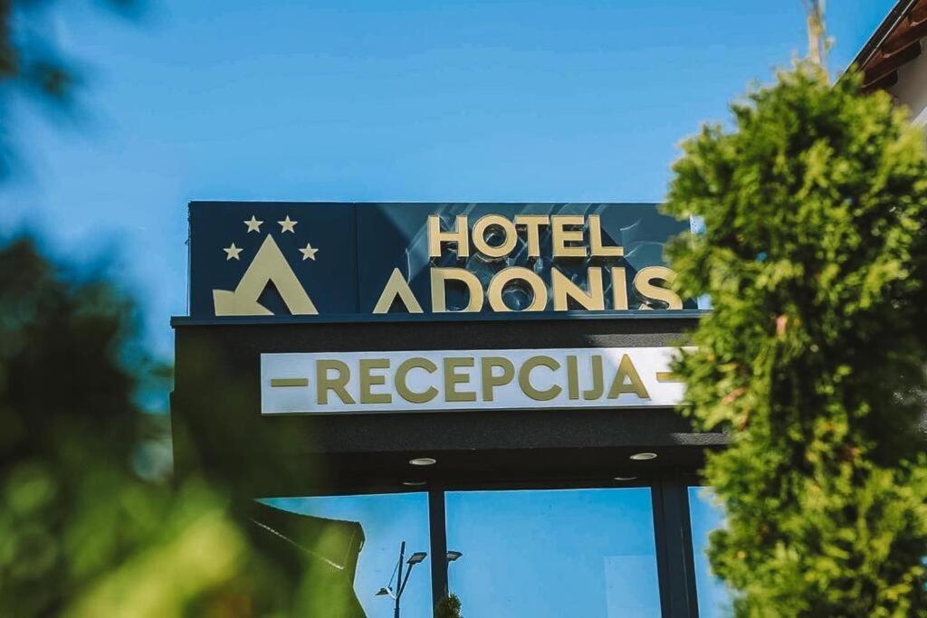Adonis 205 Apartment *